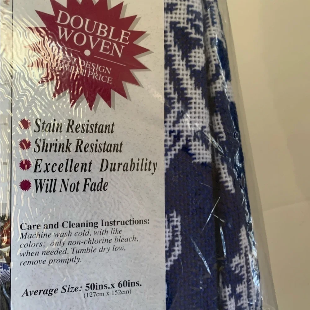 MOHAWK snowflake print double woven jacquard throw festive holiday fall winter